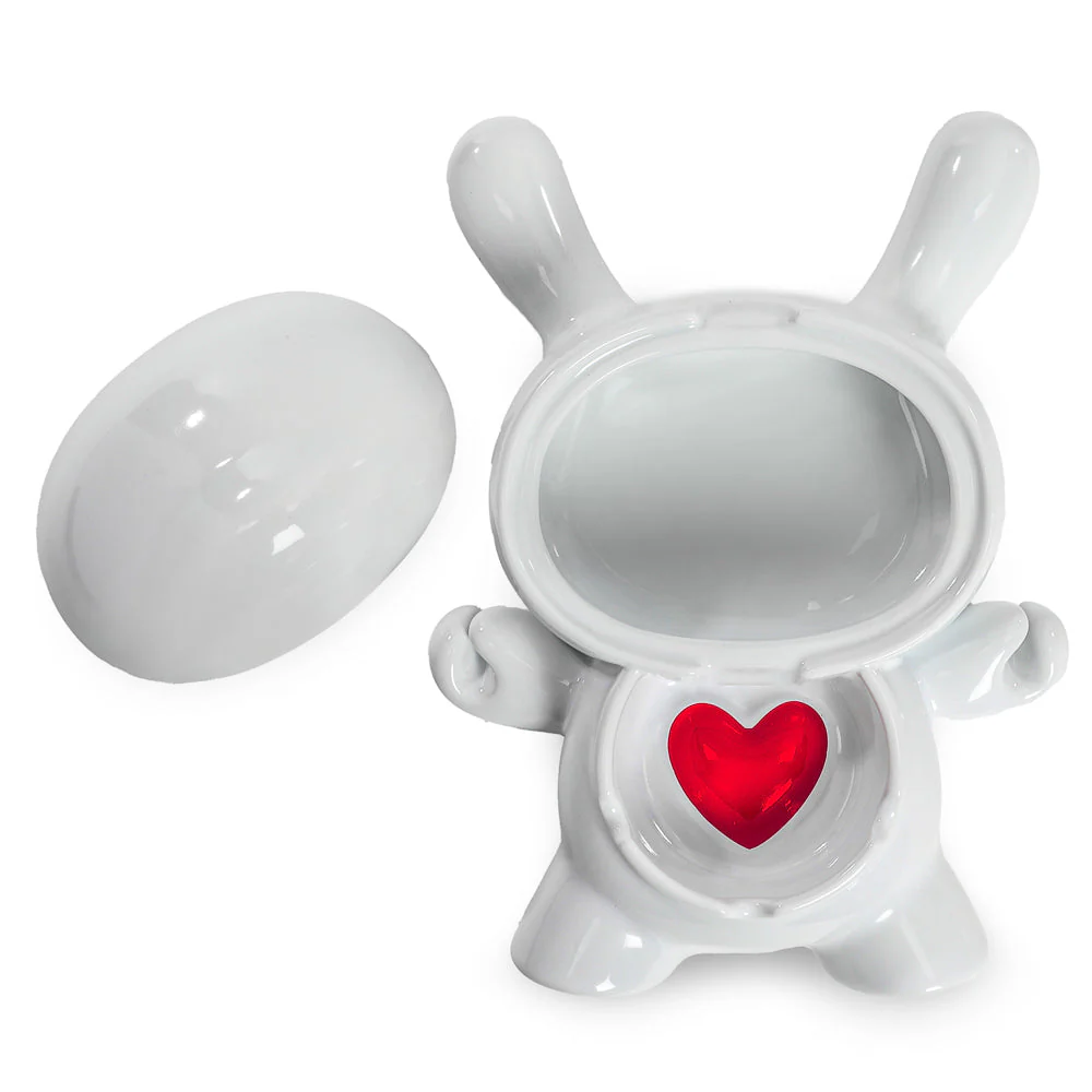 Kidrobot Dunny “Love Isn’t Easy” Ceramic Ashtray Pure Edition - Image 3